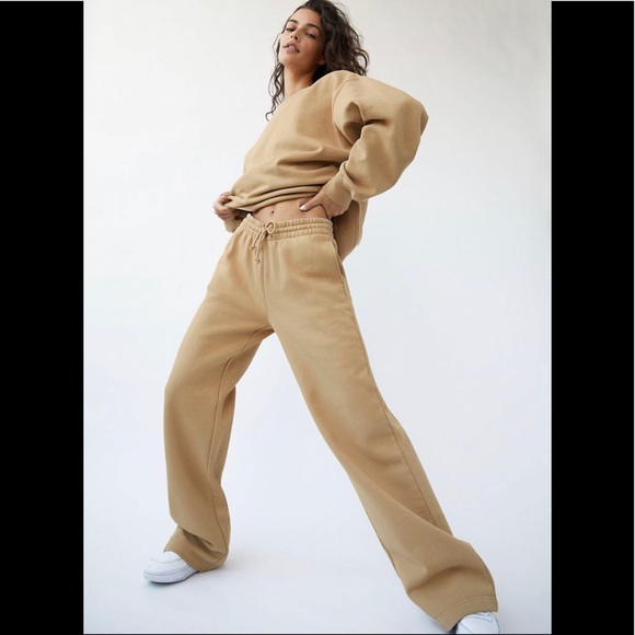 Aritzia Tna Cozy Fleece Boyfriend Wide 
